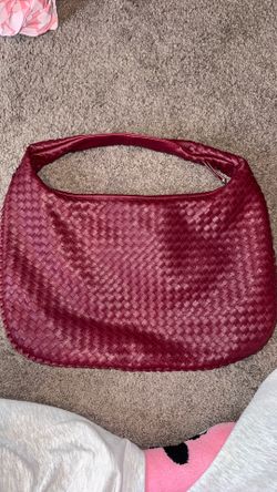 BURGUNDY WOVEN HOBO PURSE