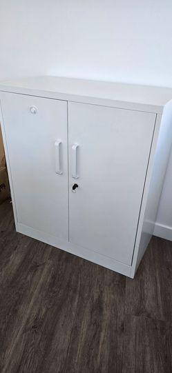 White Metal Storage Cabinet with Lock