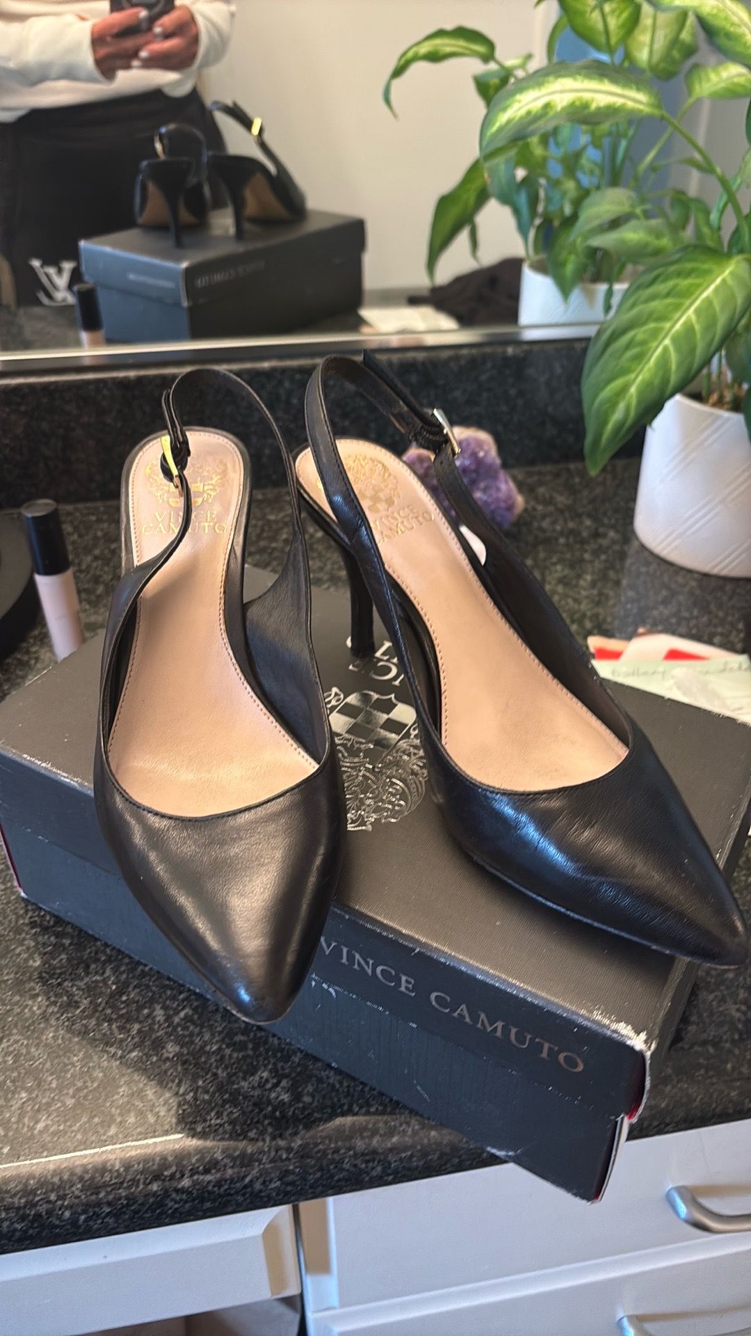 leather designer…..149.00 retail 71/2