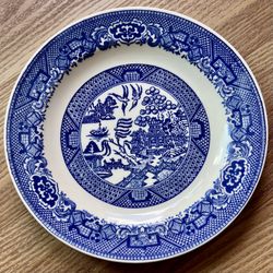 Blue Willow 6-3/8" Semi-Vitreous Plate by Royal China, Circa 1949-‘60