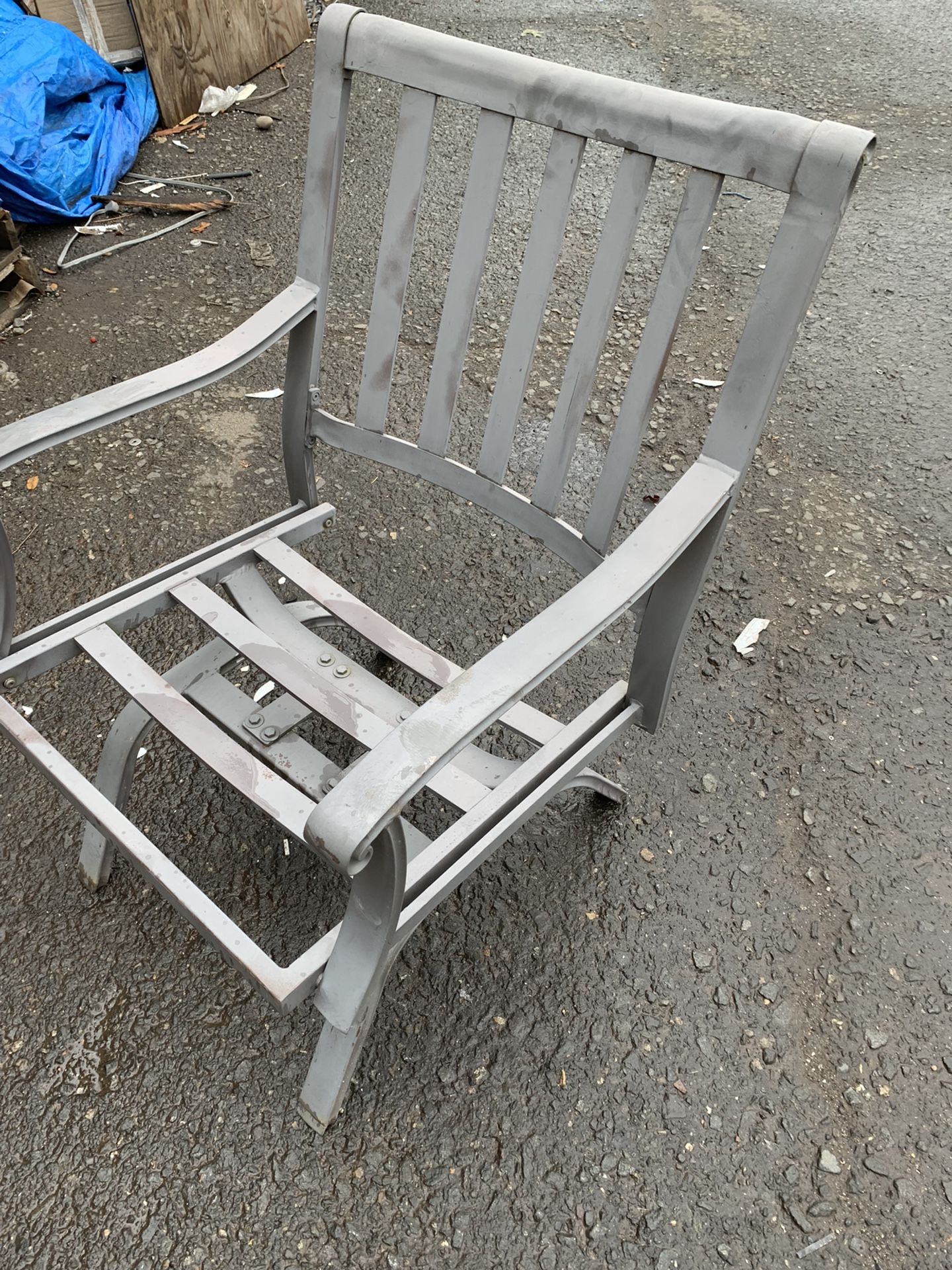 4 Aluminum Rocking Chairs No Cushions