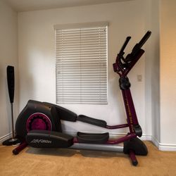 LIFE FITNESS INTEGRITY SERIES ELLIPTICAL CLSX