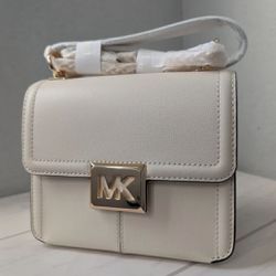 Michael Kor’s White Leather Handbag