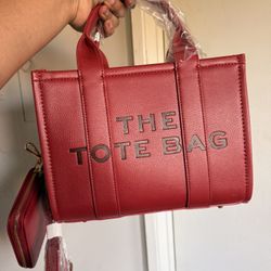 The tote bag And wallet 