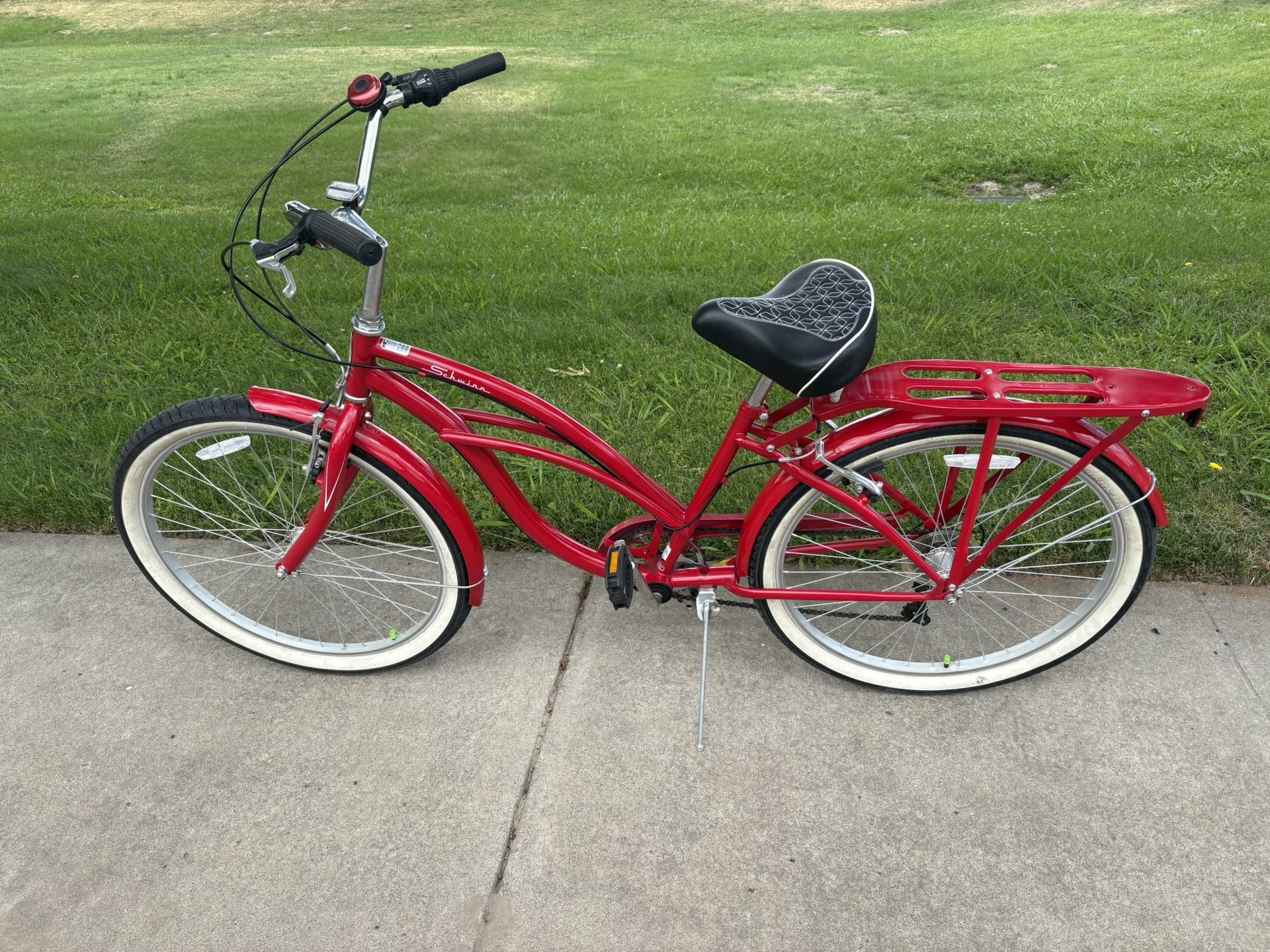 Schwinn Beach Cruiser Almost Brand New $400 On Amazon