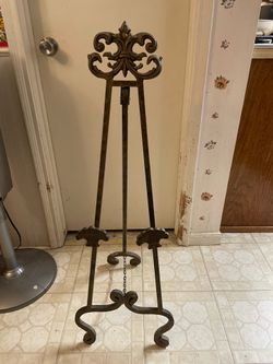 Easel