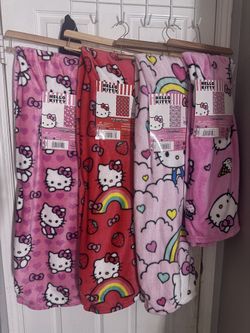Hello Kitty Valentines Throw Blankets 💕🎀🍓