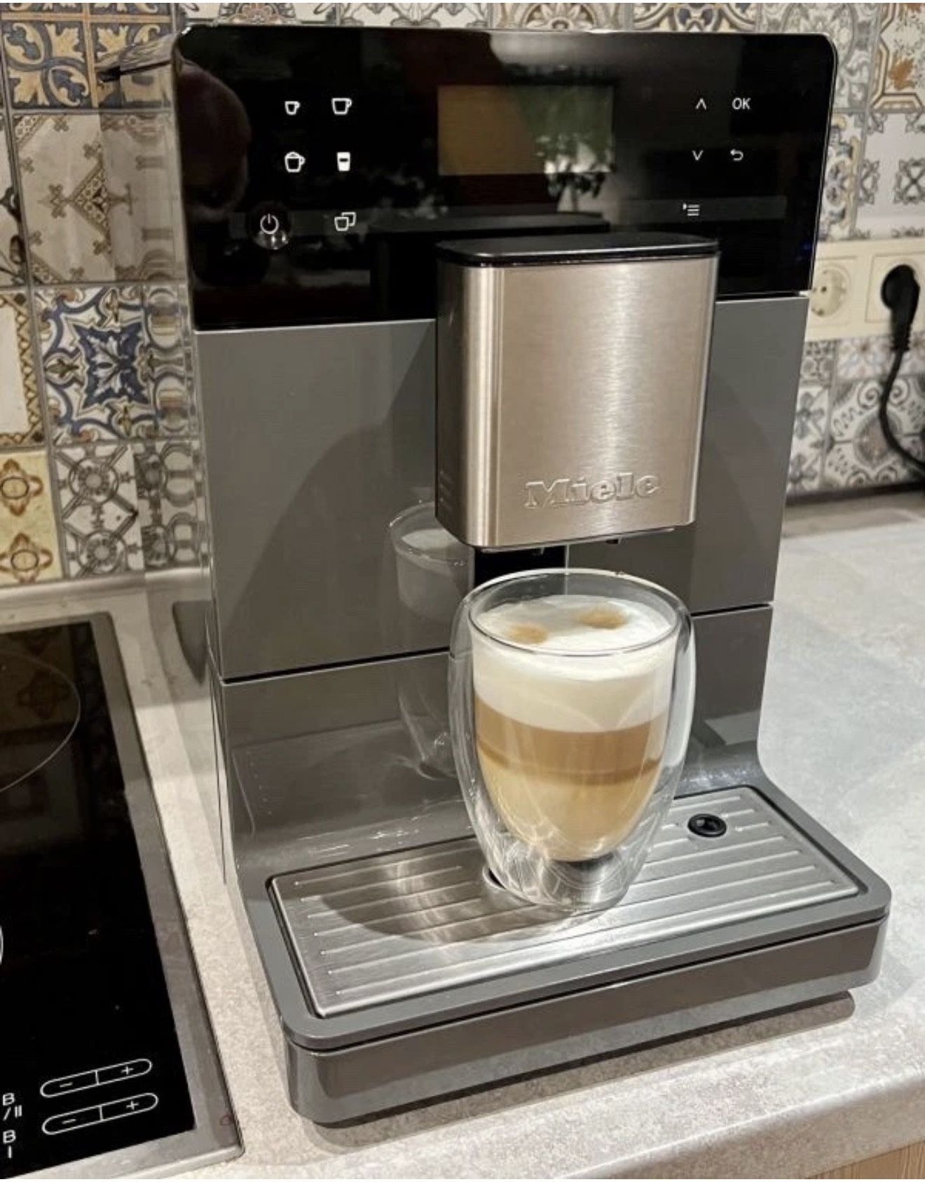 Miele CM5510 Silence Countertop Coffee Machine