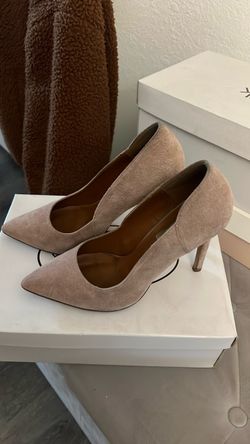 Suede pumps / Pallas nude sue