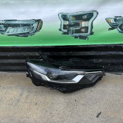 2020-2023 Cadillac Xt6 Headlight Oem 