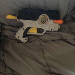 2 Small Nerf Guns