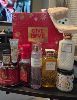 Bath & Body Works "Give Love This Christmas" Black Friday gift box set.

Located on 51st Ave and Southern