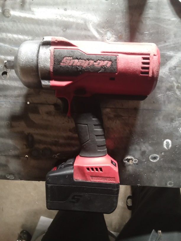 Snap On 1/2" Drive Impact W/ Battery