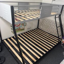 Twin/Full Bunk Bed