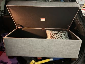 Light grey bench