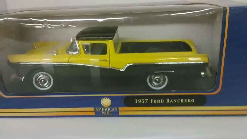 1957 Ford Ranchero - Scale Model Car 1:18 -