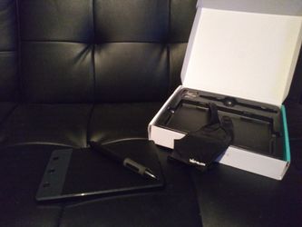 Huion H420 graphic design tablet