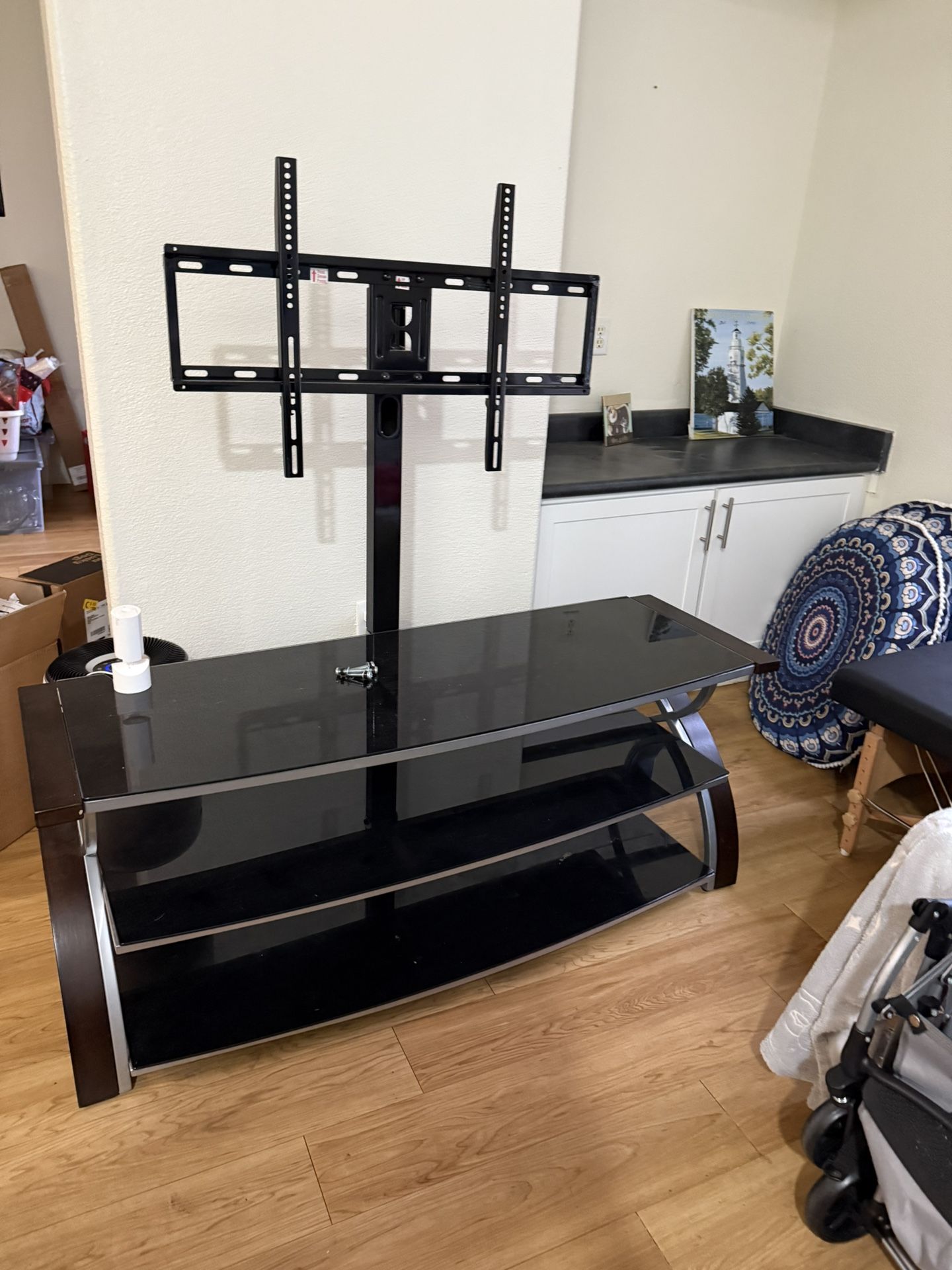 Tv Mount/Stand