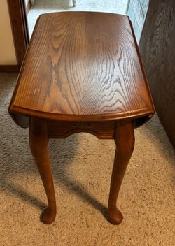 Oak side table - leaf drop
