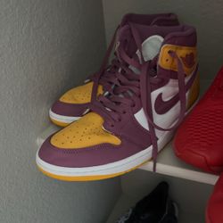 Nike Jordans Size 9.5 Men’s