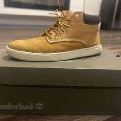 Timberland Men Boots Size 9