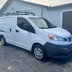 2017 Nissan Nv200