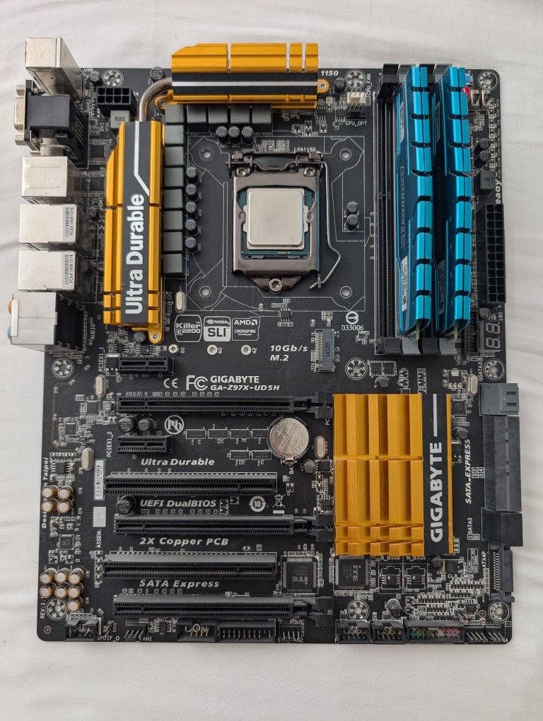 Motherboard CPU RAM Combo (i7-4790k, Gigabyte Z97x, 16GB RAM)