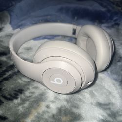 Beats studio pros