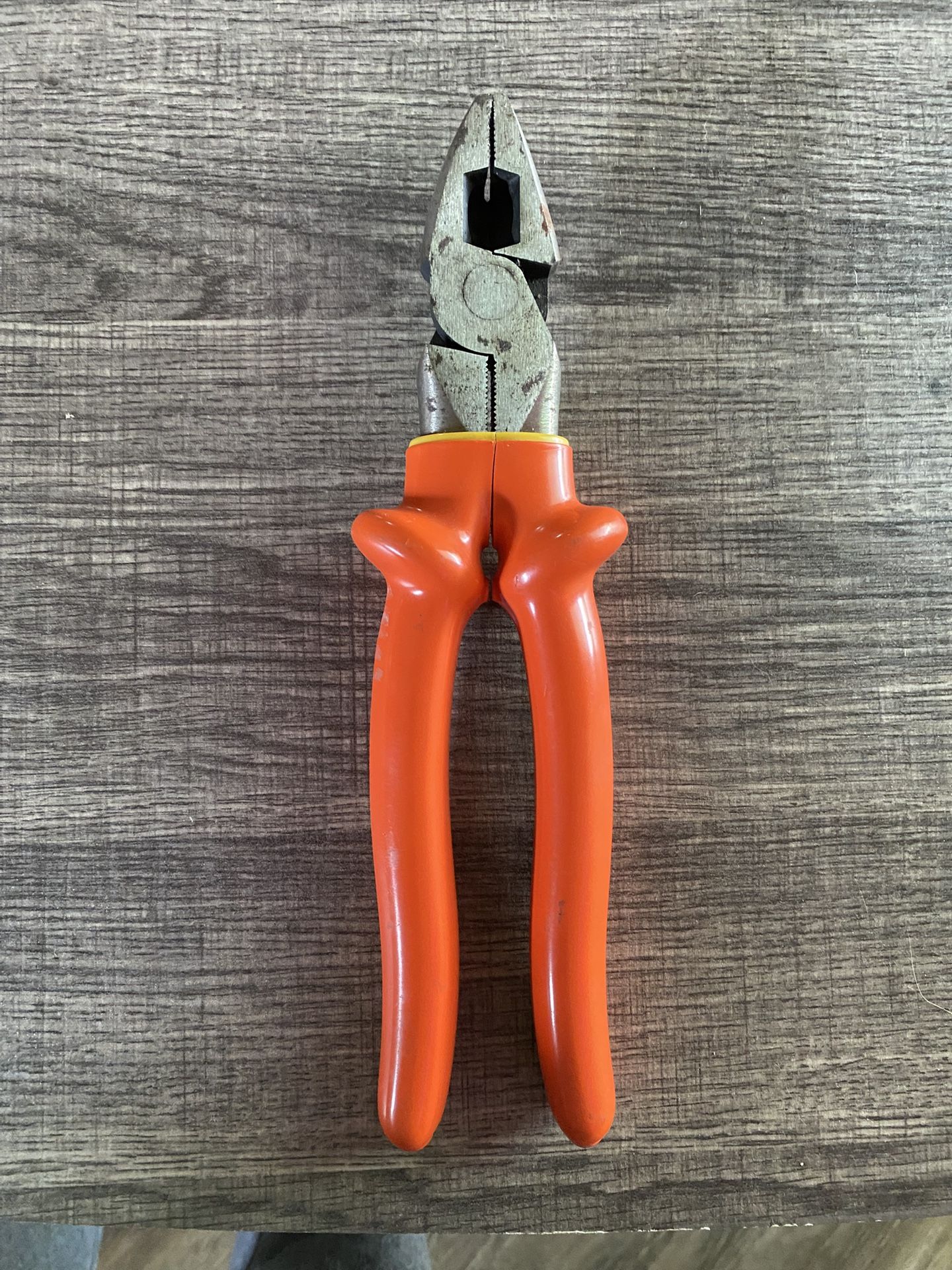 Cementex P9SCNE 9” Insulated Lineman’s Pliers – New England Style