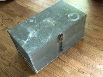 Vintage Galvanized Metal Tool Box  Ice Chest Cooler