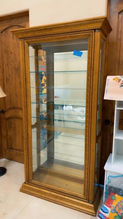 Gold Trim  Wood and Glass Curio/China Display Cabinet