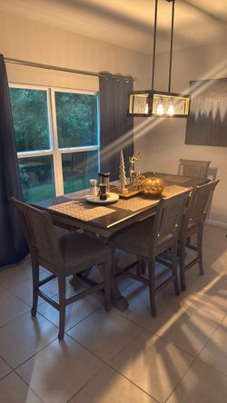 Dining set