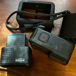 Go Pro 10 Black W Case, Attachments Covers