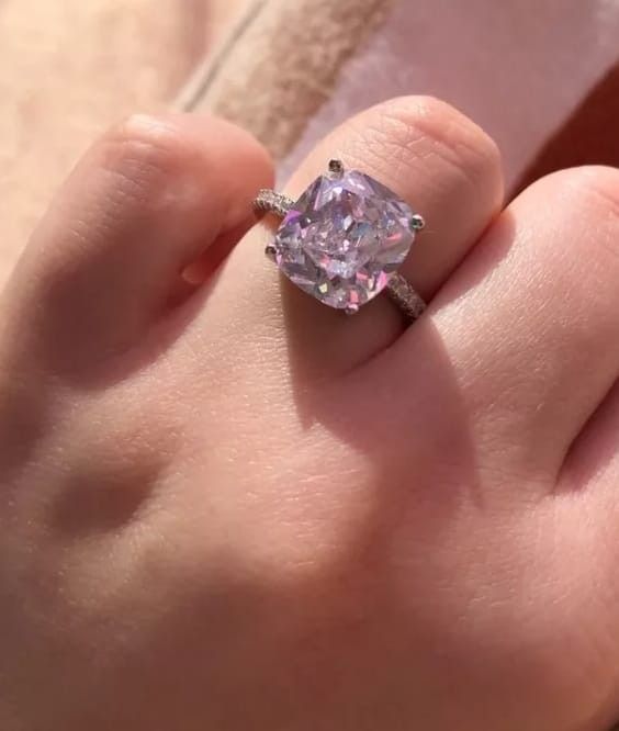 Wedding ring/engagement ring