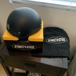 Motorcycle Helmet (Street & Steel)