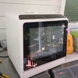 Novette Tabletop Dishwasher