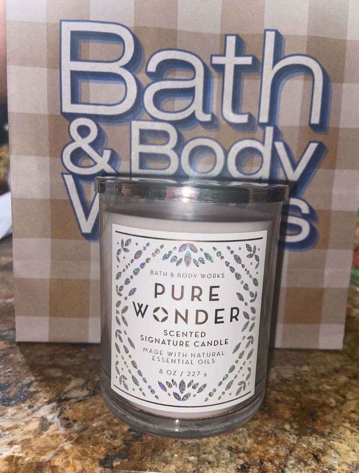 Bath & Body Works Pure wonder Scented Candle