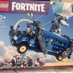 Legos Fortnite Battle Bus #77073
