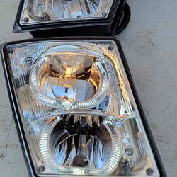 04-17 Volvo VN VNL 15-17 VNX LED Fog Lights Luces Niebla Neblina Focos