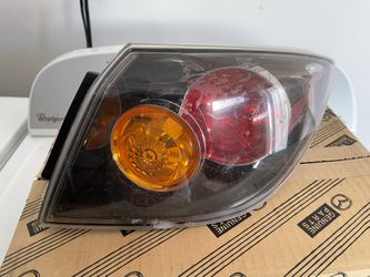 2004 - 2009 Mazda speed 3 hatchback rear passenger outer tail light