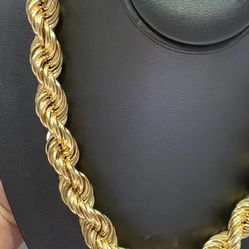 10k 135grams Solid Gold Chain 
