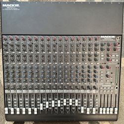Mackie 1604-VLZ PRO  16 channel mic/line mixer