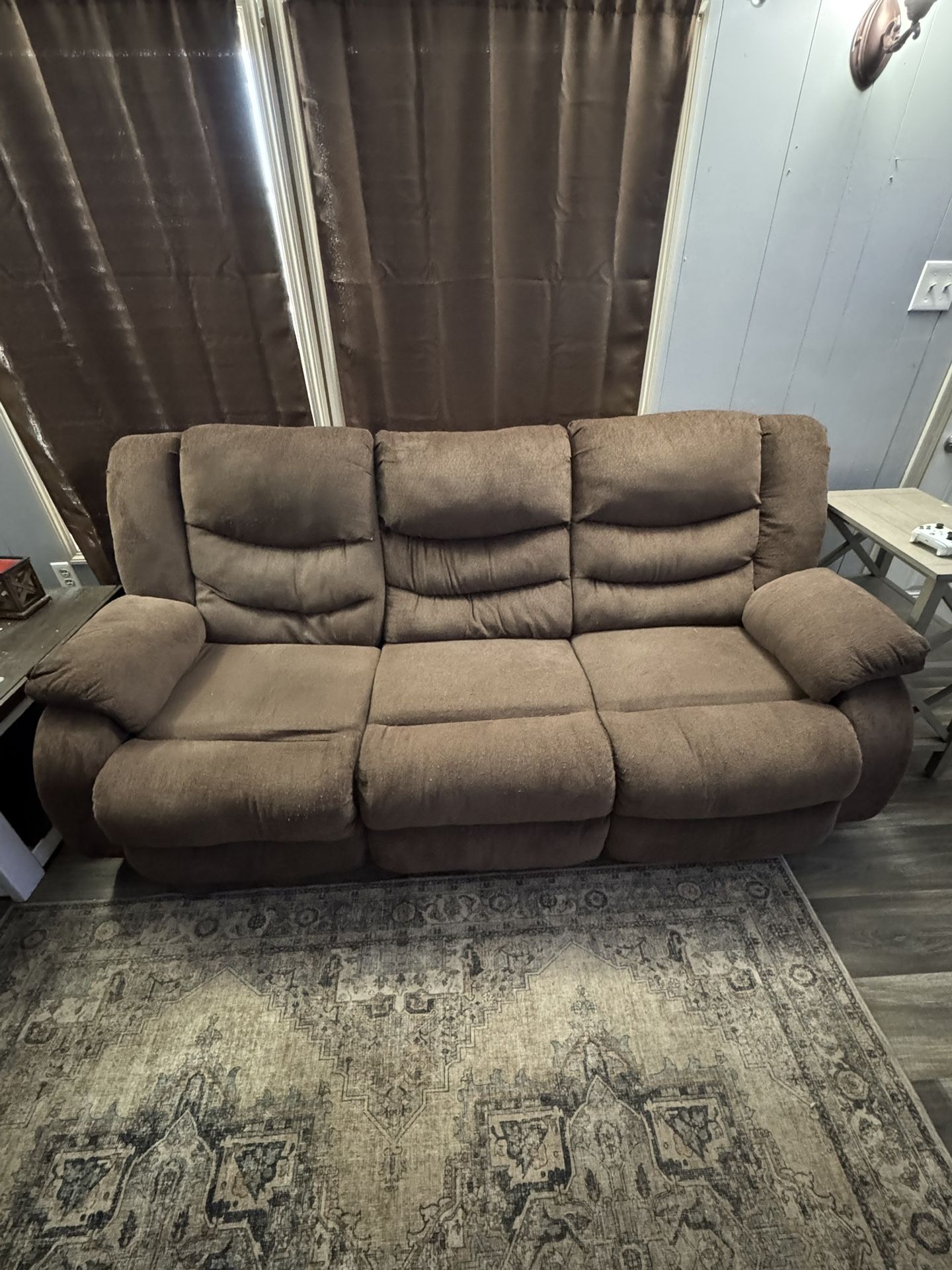 Reclining Sofa