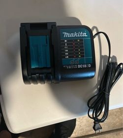 Makita DC18SD Battery Charger