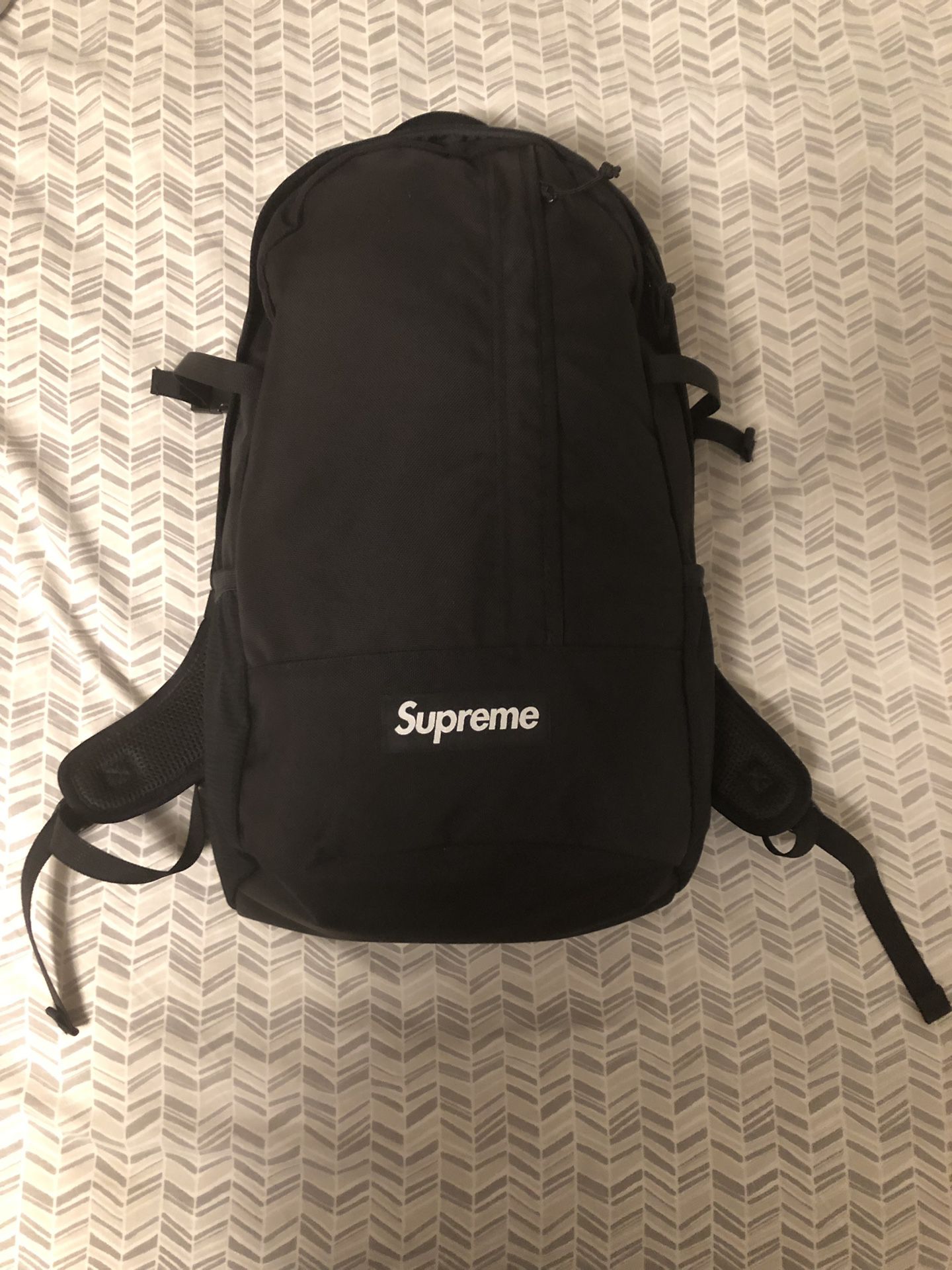 🤪SUPREME SS18 BACKPACK in RED🤪 open to offers. ! - Depop