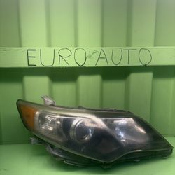 2012 2013 2014 Toyota Camry Right Passenger Side Headlight OEM