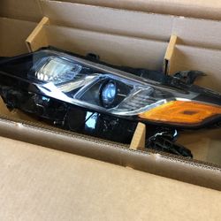 2019 Camry Headlight