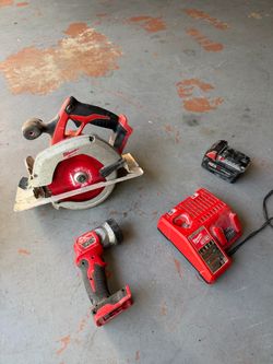 Milwaukee circular saw with battery