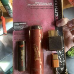 Redlithium USB Battery And Charger Kit 