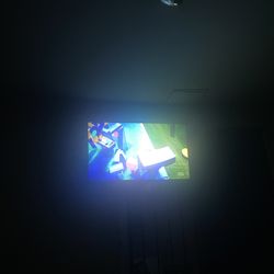 40” Tv  Wall Mount Included